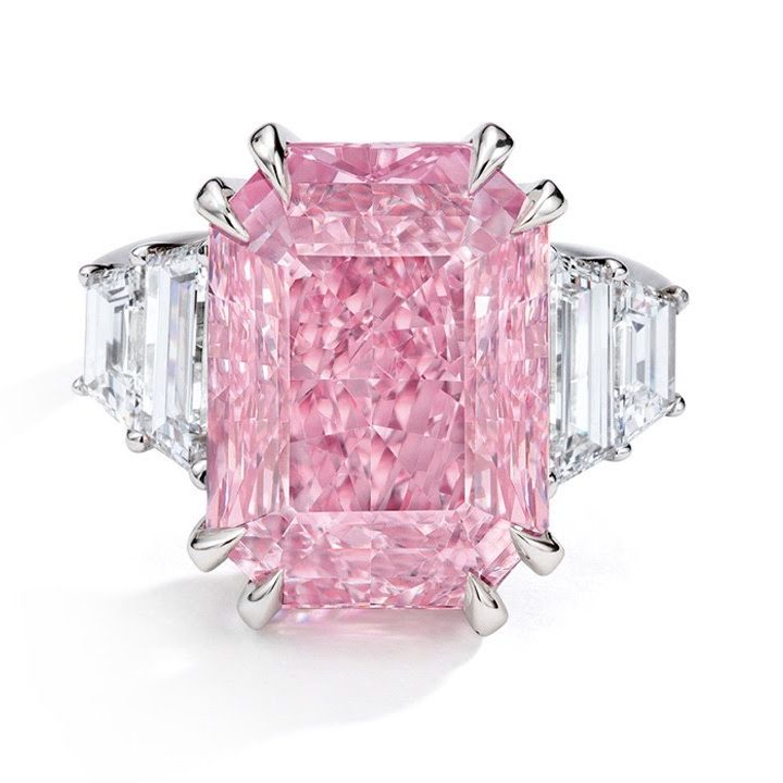 Sotheby’s Hong Kong Auction Results In Magnificent Sale Of A Pink Diamond
